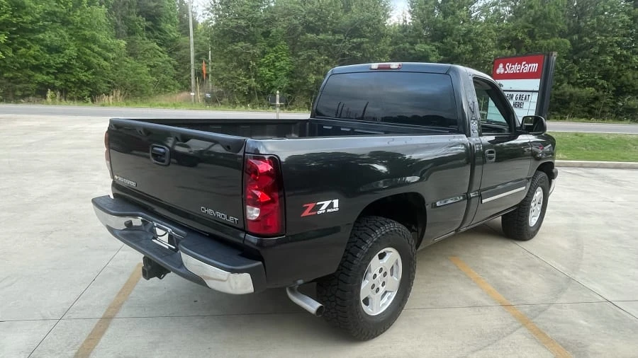 2004 Chevrolet Silverado 1st Gen - Image 3 of 11