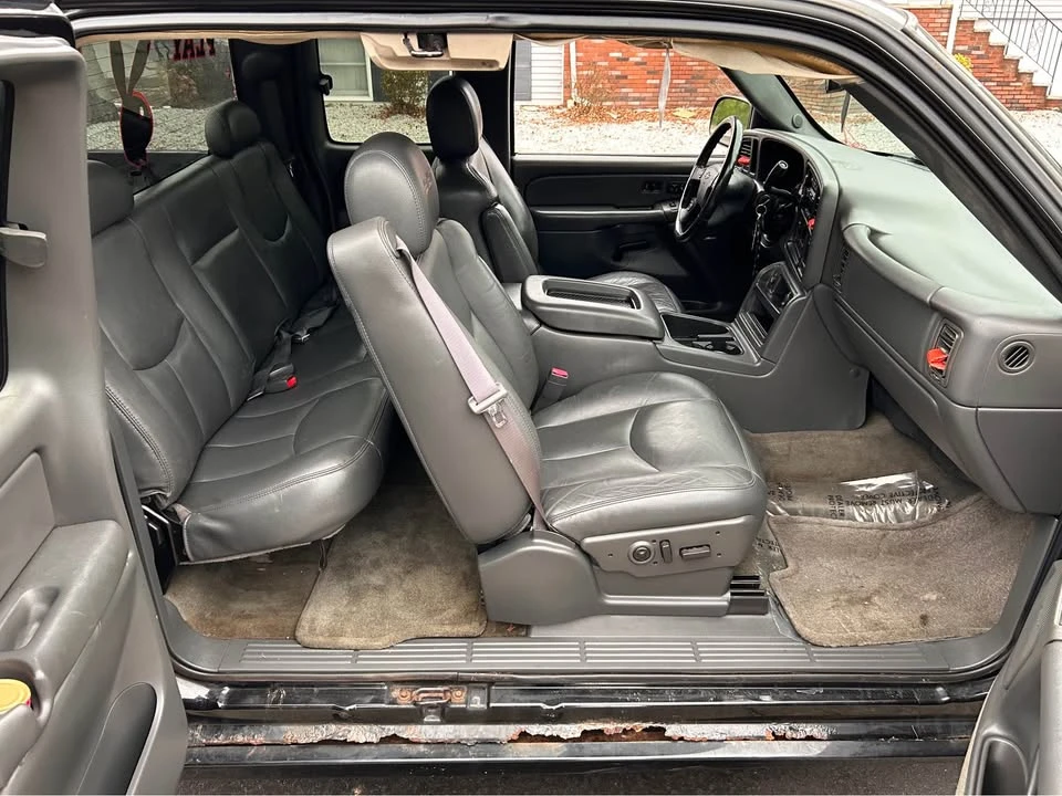 2004 Chevrolet Silverado 1st Gen - Image 5 of 15