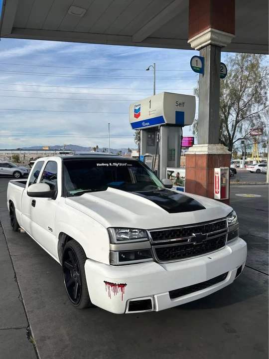 2004 Chevrolet Silverado 1st Gen - Image 2 of 3