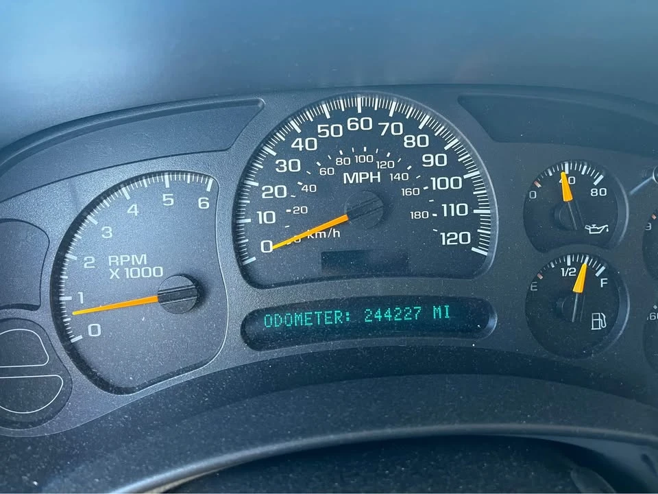 2004 Chevrolet Silverado 1st Gen - Image 8 of 9