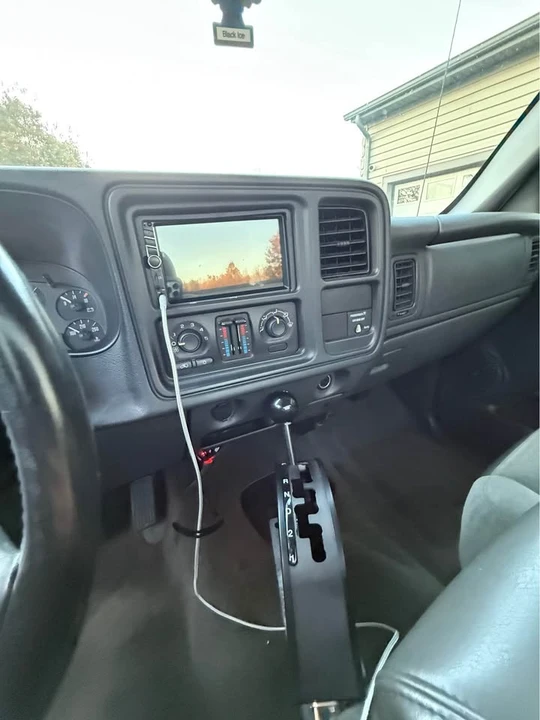 2004 Chevrolet Silverado 1st Gen - Image 8 of 9