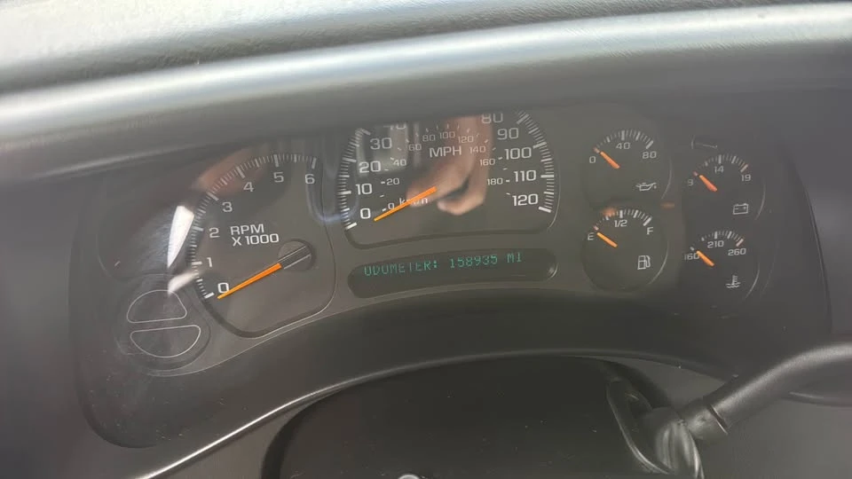 2004 Chevrolet Silverado 1st Gen - Image 5 of 16