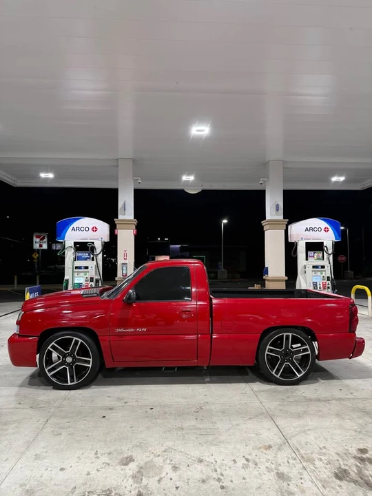 2004 Chevrolet Silverado 1st Gen - Image 3 of 15