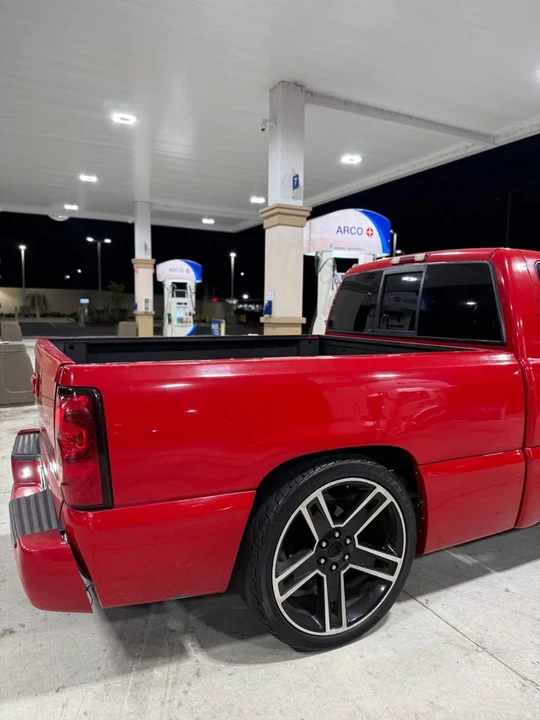 2004 Chevrolet Silverado 1st Gen - Image 9 of 15