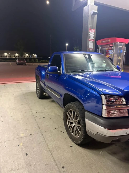 2004 Chevrolet Silverado 1st Gen - Image 2 of 4