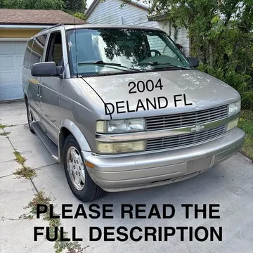 2004 Chevrolet Astro Passenger LT Minivan 3D