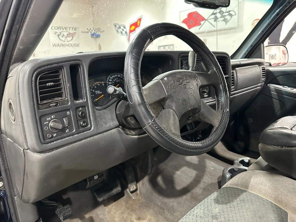 2004 Chevrolet Avalanche - Image 11 of 11