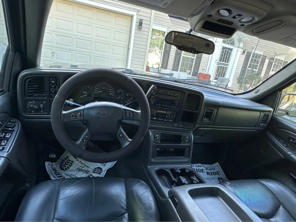 2004 Chevrolet Avalanche - Image 17 of 20