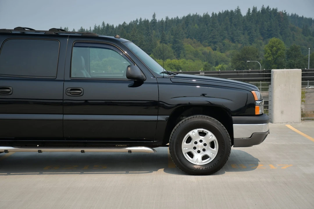 2004 Chevrolet Avalanche - Image 29 of 31