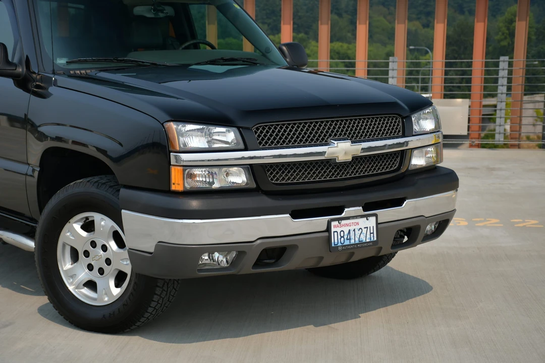 2004 Chevrolet Avalanche - Image 25 of 31