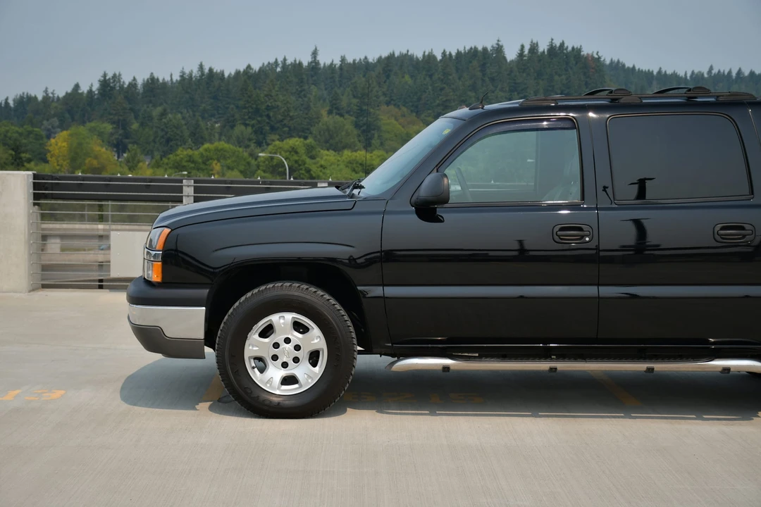 2004 Chevrolet Avalanche - Image 30 of 31