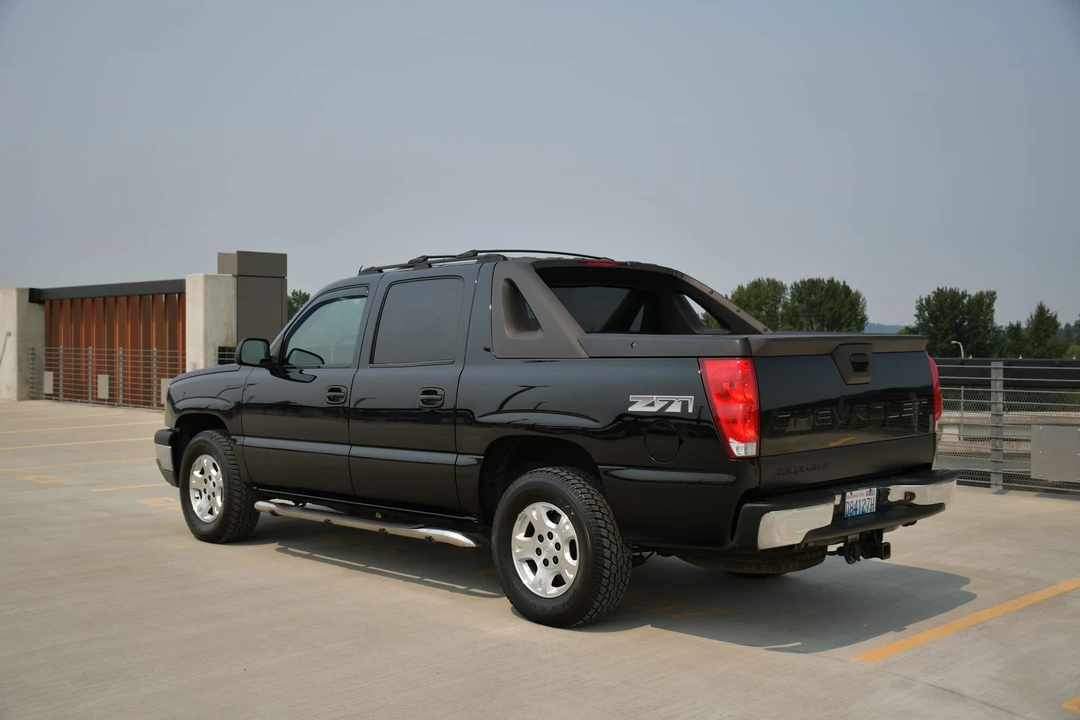 2004 Chevrolet Avalanche - Image 21 of 31