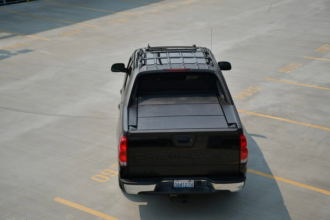 2004 Chevrolet Avalanche - Image 17 of 31