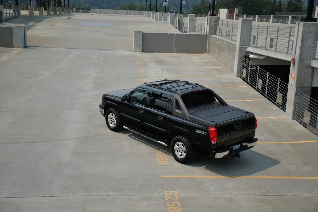 2004 Chevrolet Avalanche - Image 20 of 31