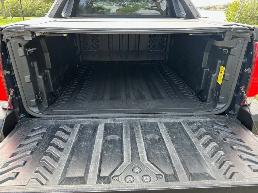 2004 Chevrolet Avalanche - Image 22 of 22