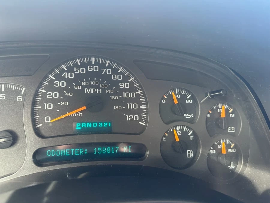 2004 Chevrolet Avalanche - Image 16 of 22