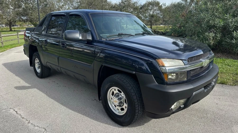 2004 Chevrolet Avalanche - Image 3 of 22