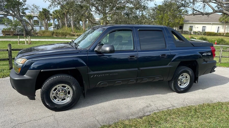2004 Chevrolet Avalanche - Image 5 of 22