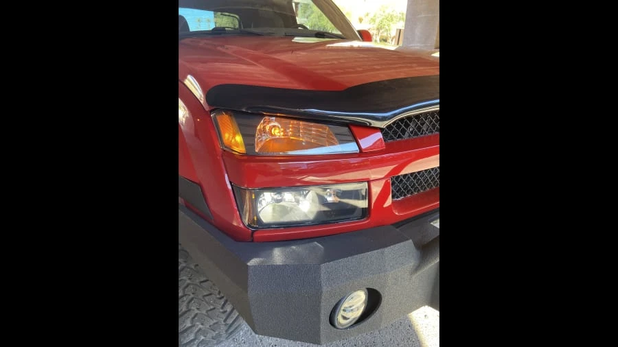 2004 Chevrolet Avalanche - Image 10 of 12