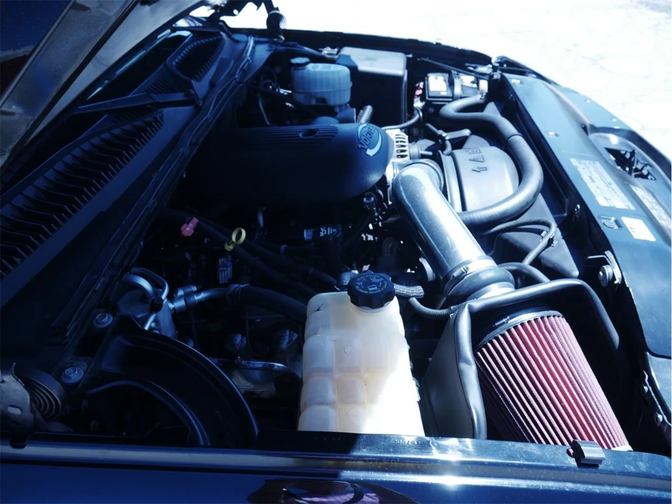 2004 Chevrolet Avalanche - Image 22 of 31