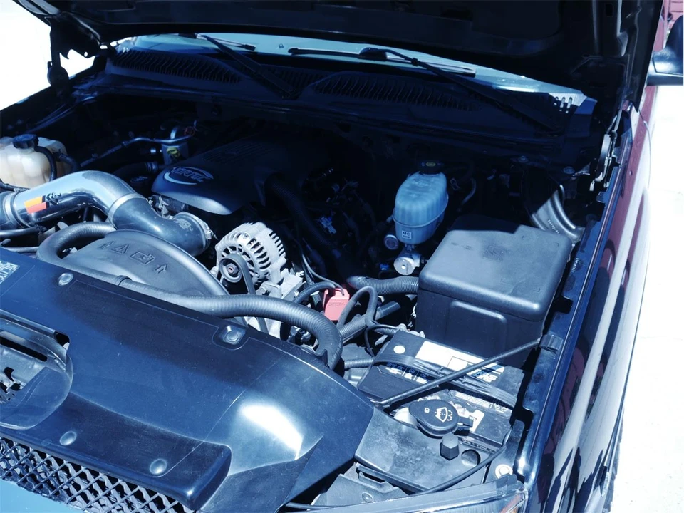 2004 Chevrolet Avalanche - Image 20 of 31