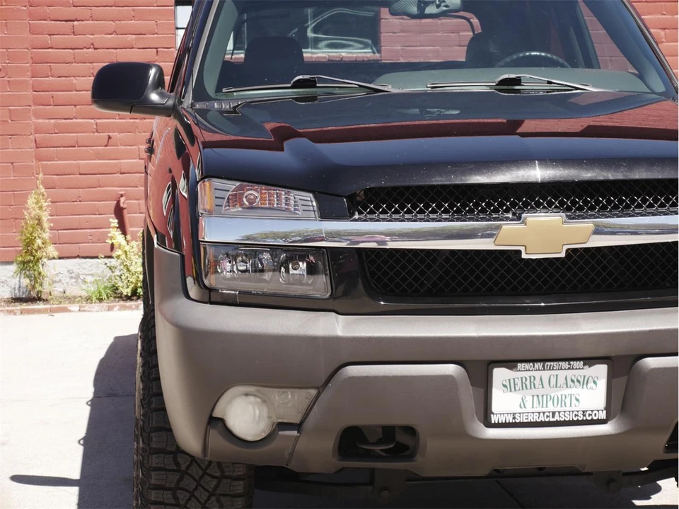 2004 Chevrolet Avalanche - Image 5 of 31