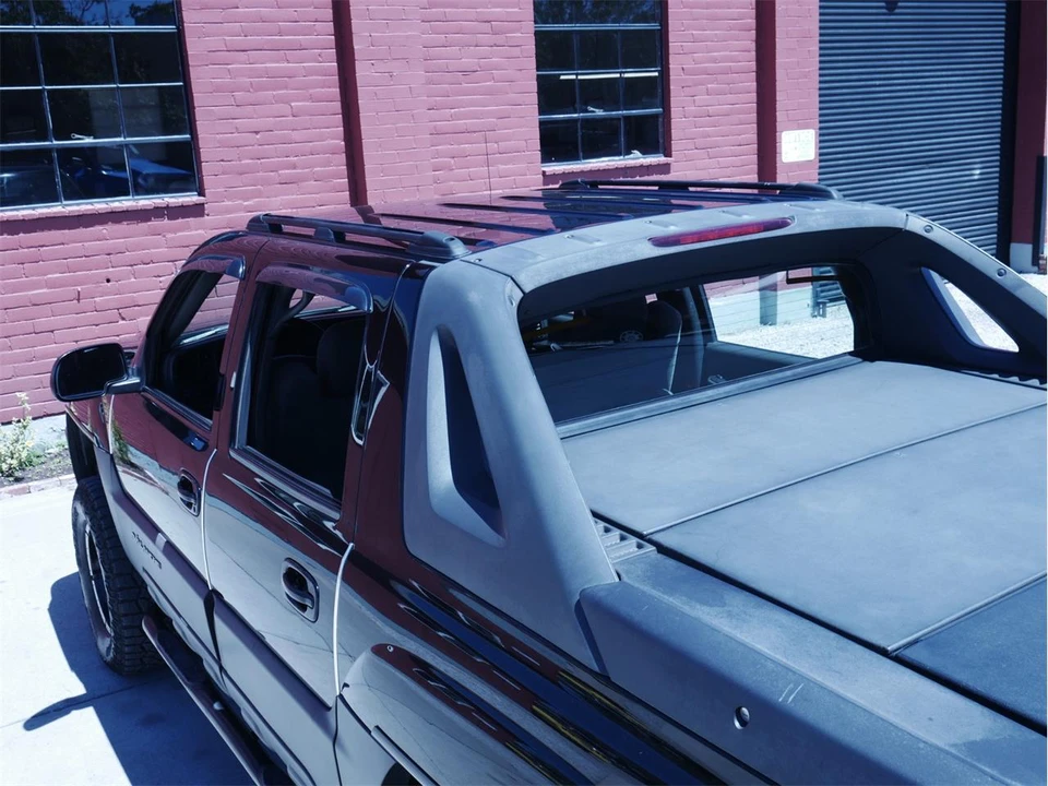2004 Chevrolet Avalanche - Image 12 of 31