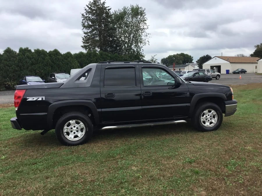 2004 Chevrolet Avalanche - Image 7 of 8