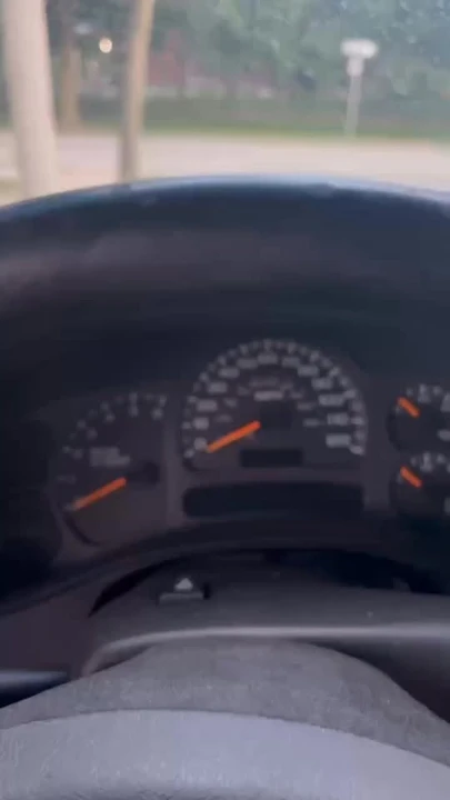 2004 Chevrolet Avalanche - Image 11 of 11