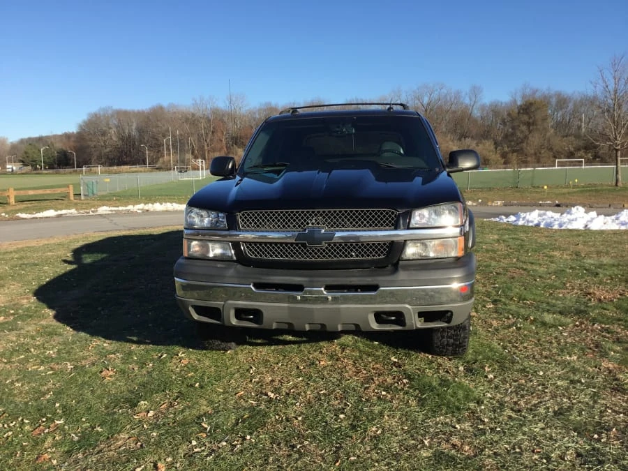 2004 Chevrolet Avalanche - Image 4 of 8