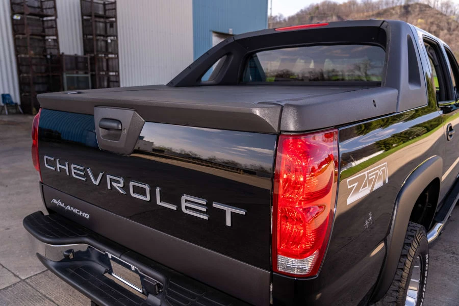 2004 Chevrolet Avalanche - Image 30 of 30