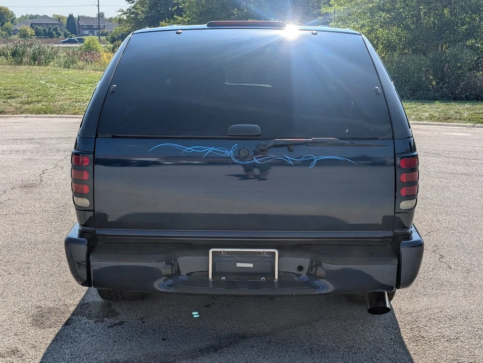 2004 Chevrolet S-10 Blazer 2nd Gen - Image 15 of 21