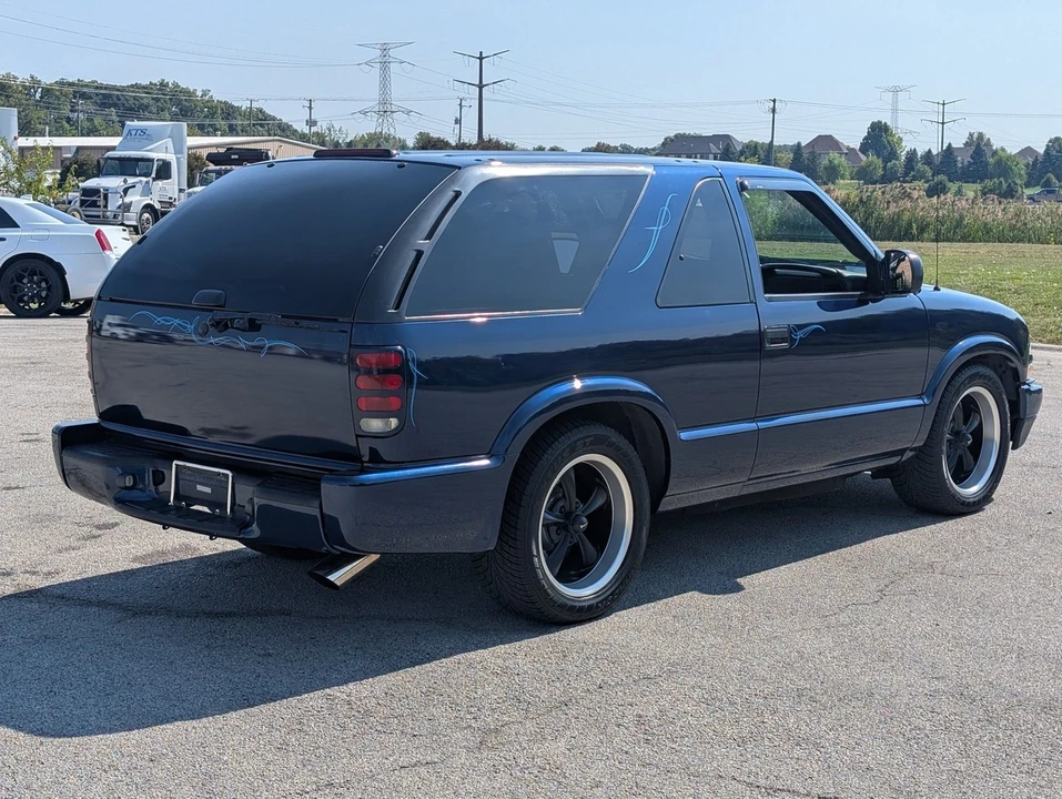2004 Chevrolet S-10 Blazer 2nd Gen - Image 3 of 21