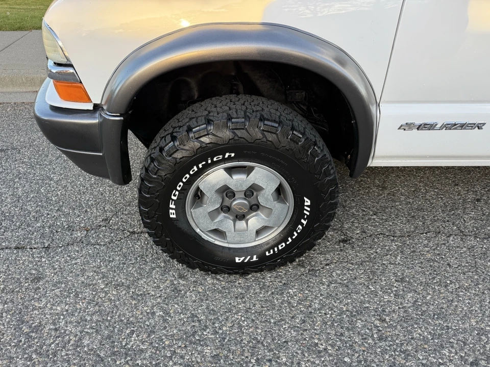 2004 Chevrolet S-10 Blazer 2nd Gen - Image 9 of 21