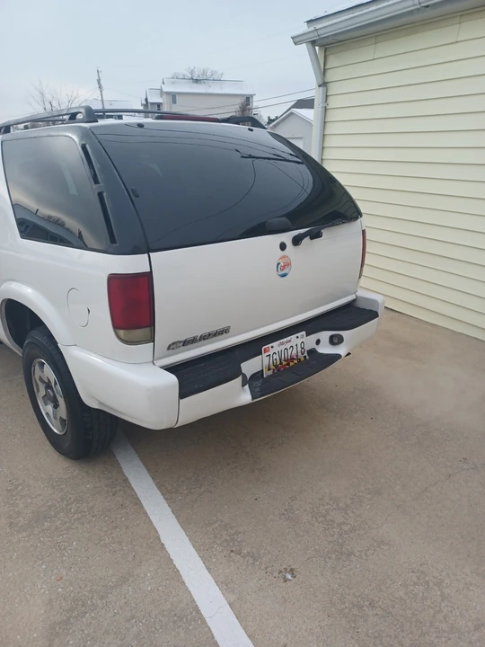 2004 Chevrolet S-10 Blazer 2nd Gen - Image 4 of 21