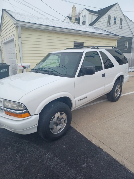 2004 Chevrolet S-10 Blazer 2nd Gen - Image 4 of 11