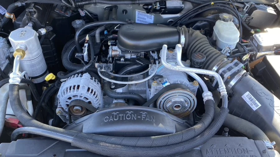 2004 Chevrolet S-10 Blazer 2nd Gen - Image 11 of 16