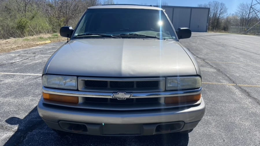 2004 Chevrolet S-10 Blazer 2nd Gen - Image 12 of 16
