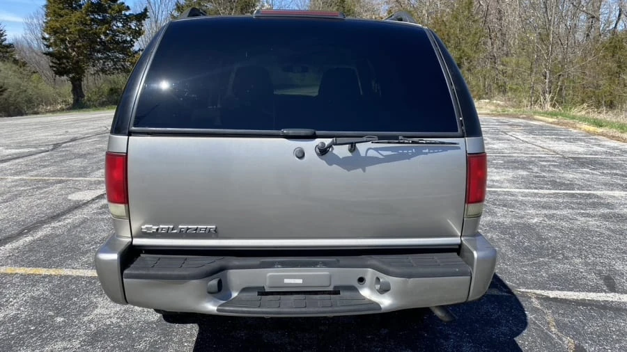 2004 Chevrolet S-10 Blazer 2nd Gen - Image 13 of 16