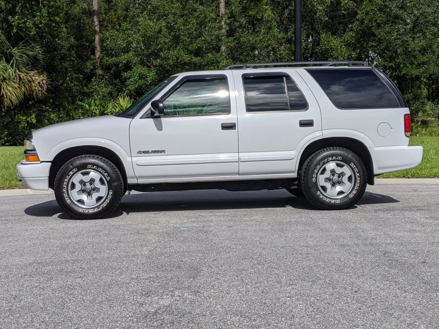 2004 Chevrolet S-10 Blazer 2nd Gen - Image 2 of 14