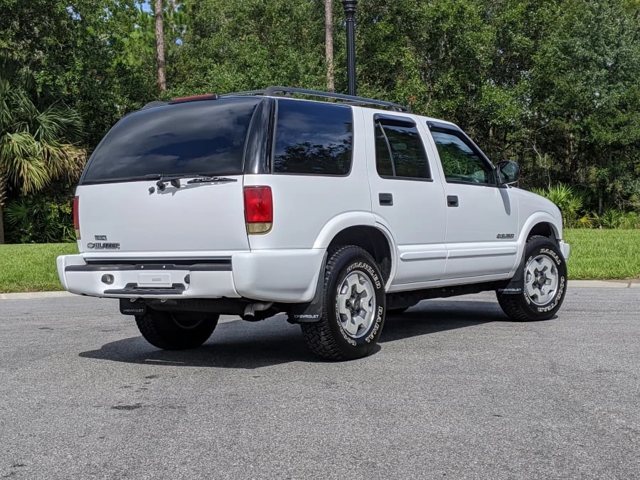 2004 Chevrolet S-10 Blazer 2nd Gen - Image 9 of 14