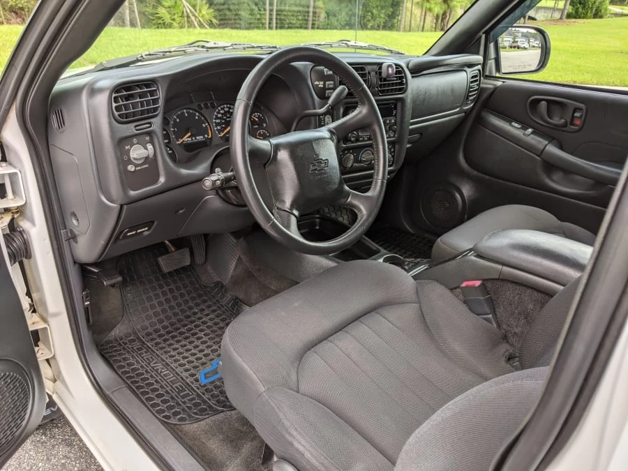 2004 Chevrolet S-10 Blazer 2nd Gen - Image 4 of 14