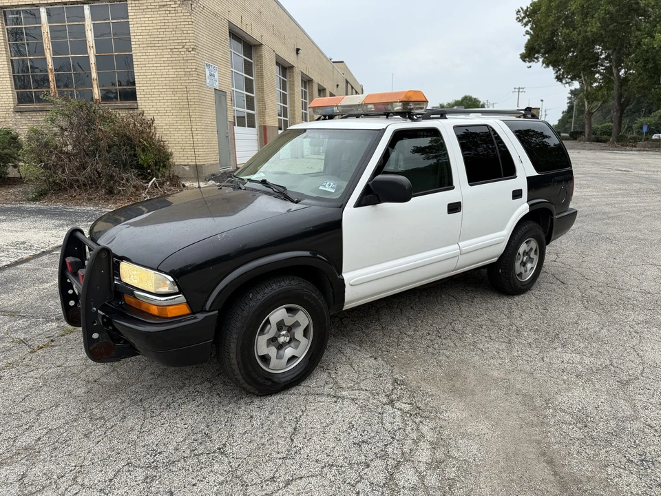 2004 Chevrolet S-10 Blazer 2nd Gen - Image 25 of 31