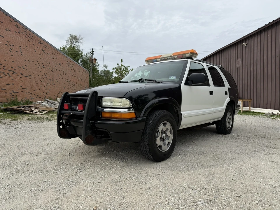 2004 Chevrolet S-10 Blazer 2nd Gen - Image 3 of 31