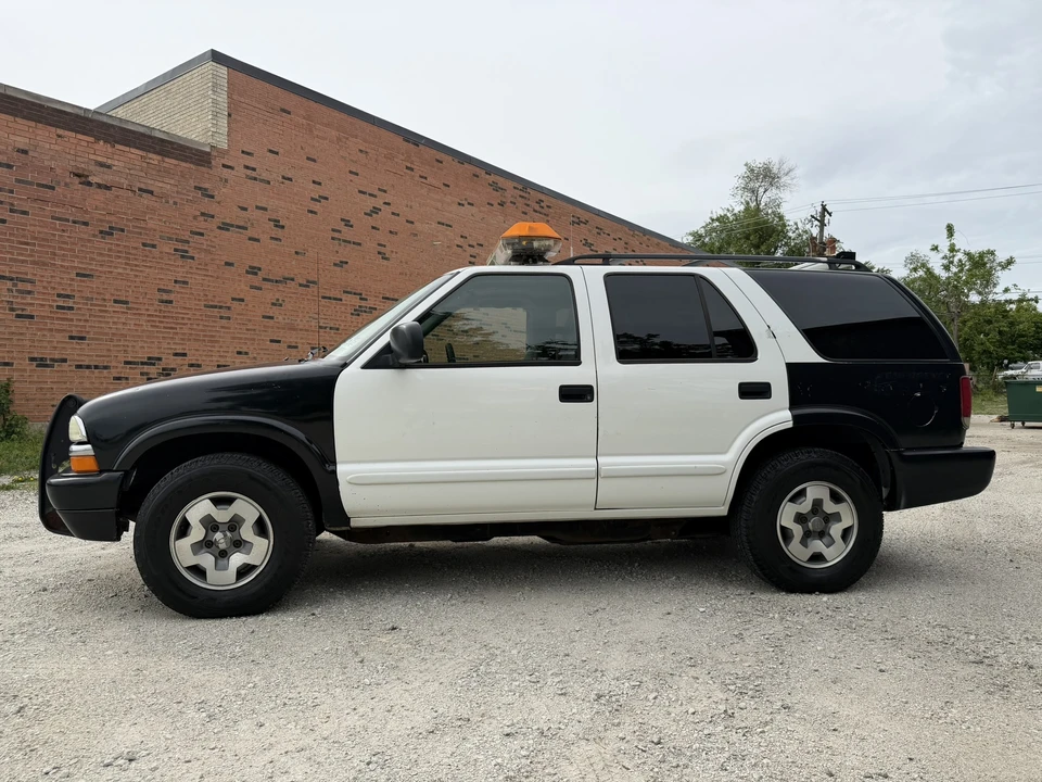 2004 Chevrolet S-10 Blazer 2nd Gen - Image 23 of 31