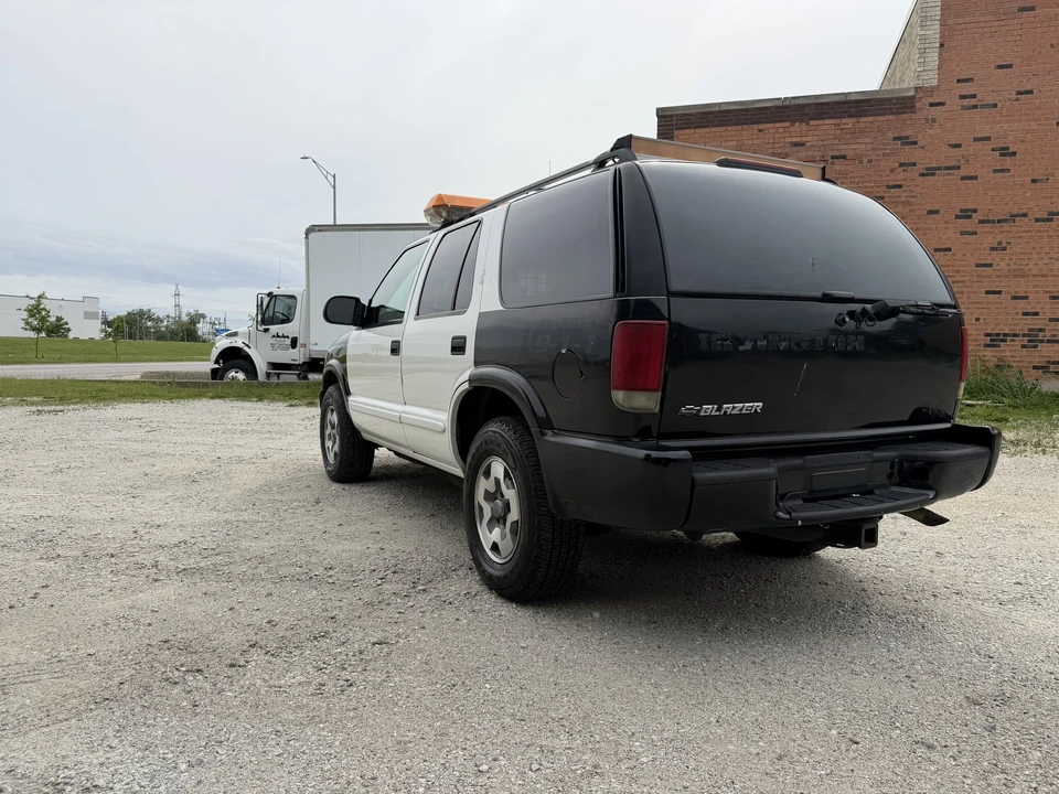 2004 Chevrolet S-10 Blazer 2nd Gen - Image 21 of 31