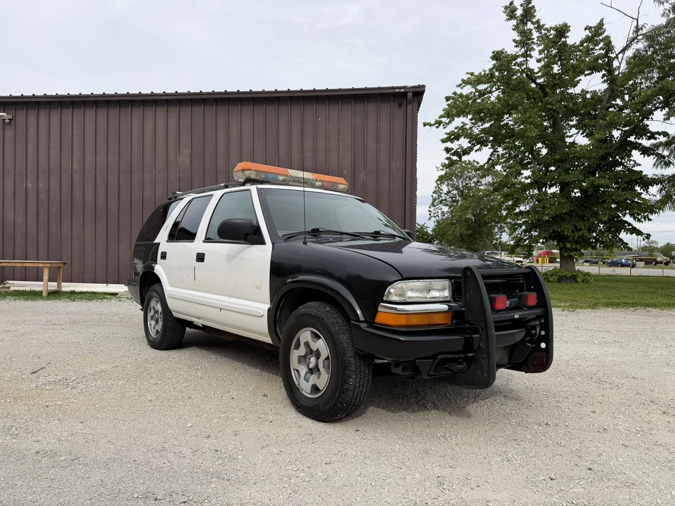 2004 Chevrolet S-10 Blazer 2nd Gen - Image 15 of 31