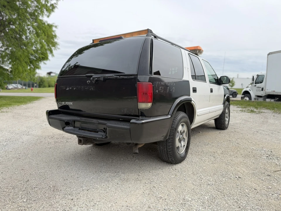 2004 Chevrolet S-10 Blazer 2nd Gen - Image 19 of 31