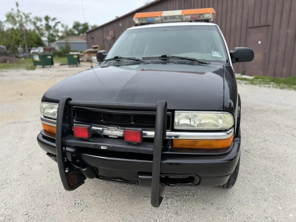 2004 Chevrolet S-10 Blazer 2nd Gen - Image 8 of 31