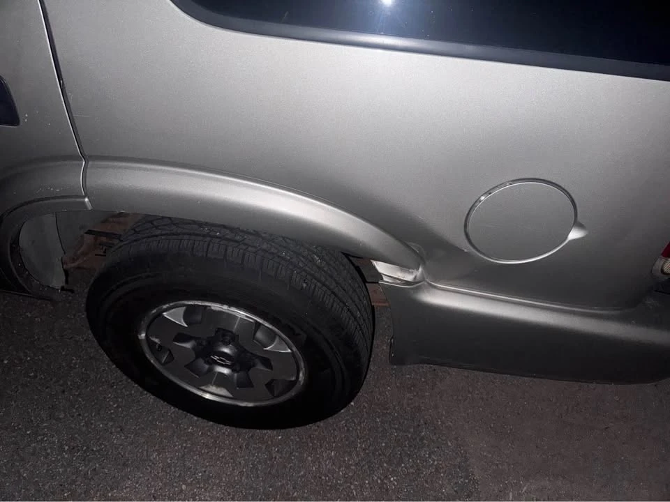 2004 Chevrolet Blazer - Image 10 of 10